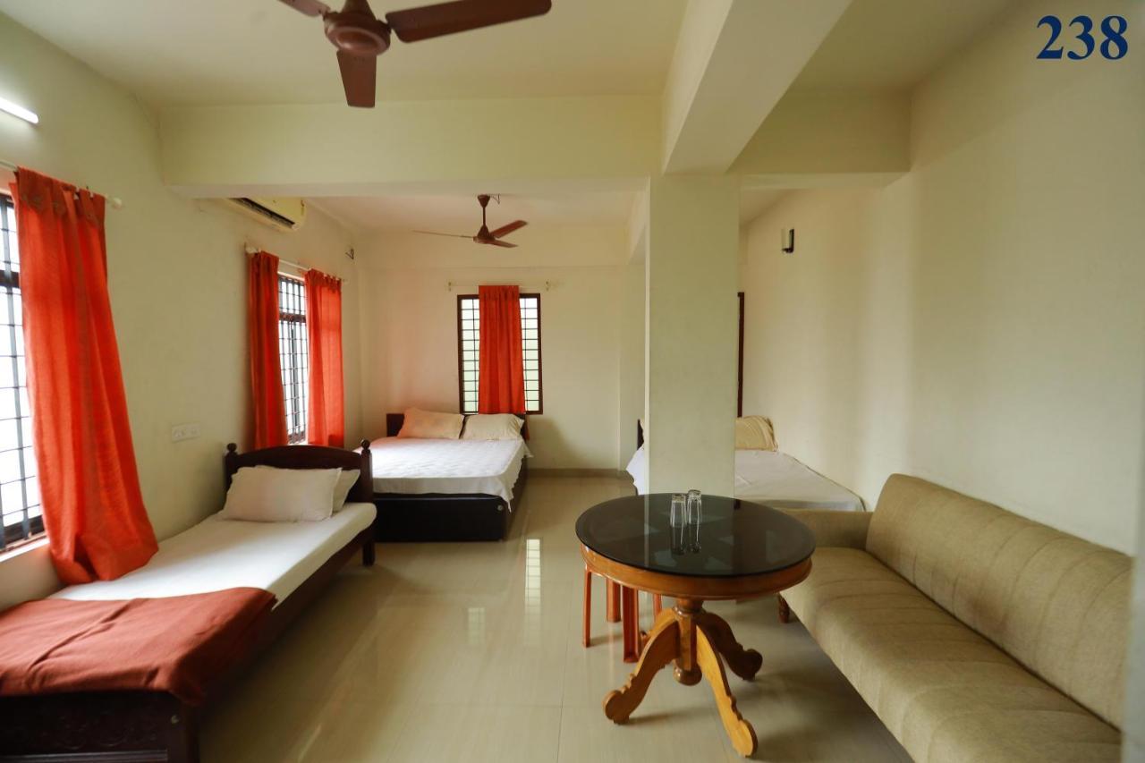 Arackal Tourist Home Tripunithura 外观 照片