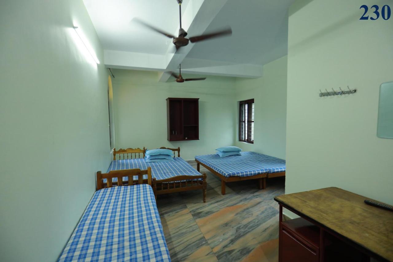 Arackal Tourist Home Tripunithura 外观 照片