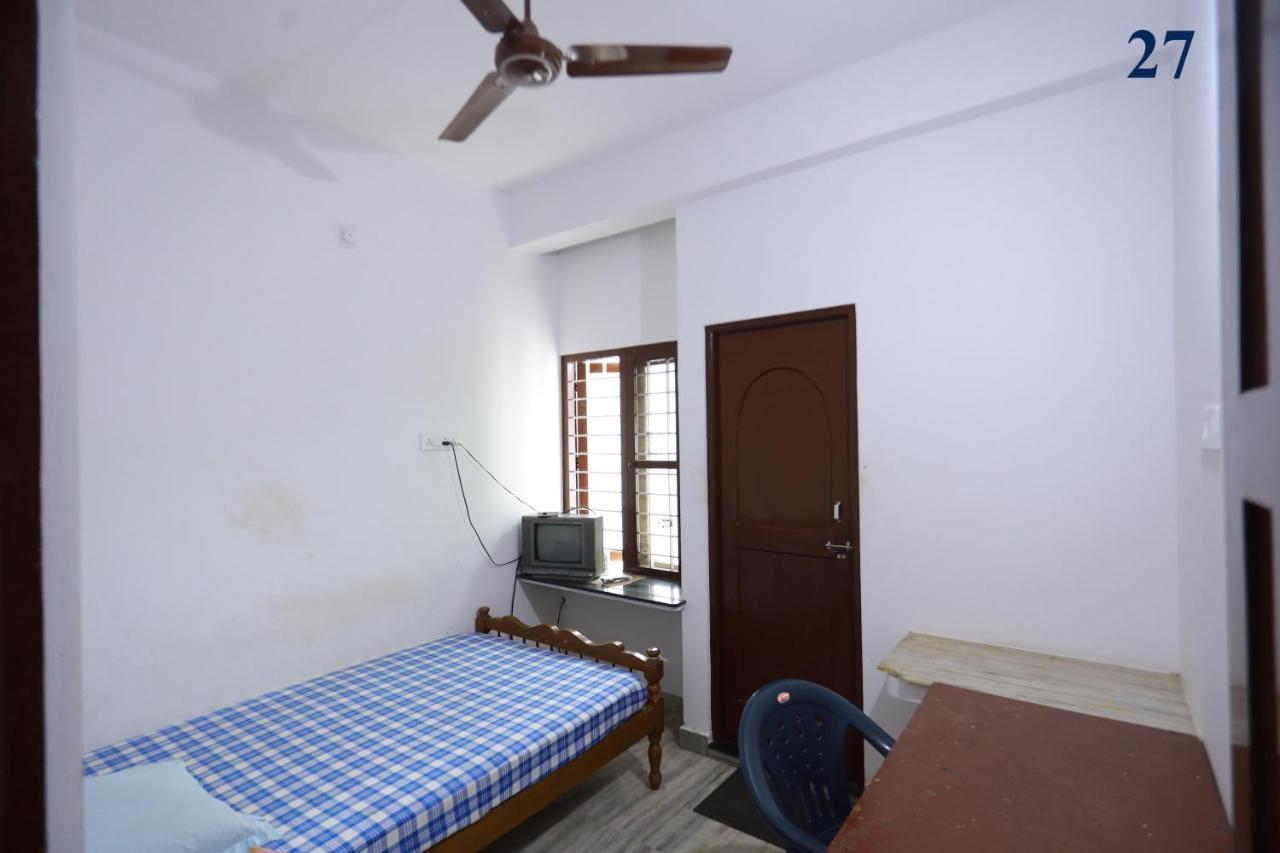 Arackal Tourist Home Tripunithura 外观 照片