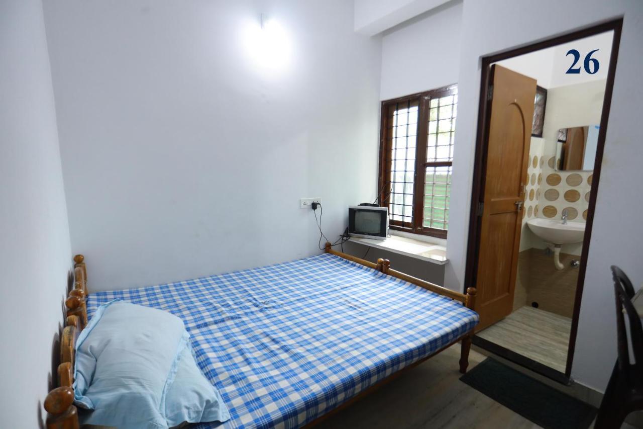 Arackal Tourist Home Tripunithura 外观 照片